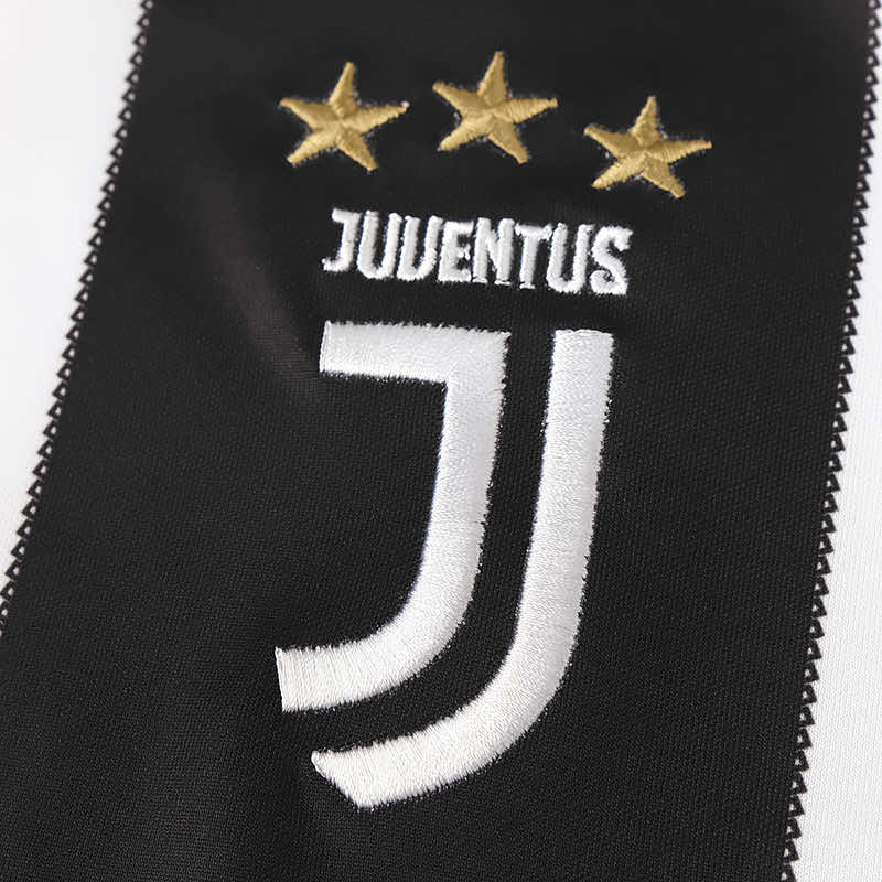 Juventus 2018/19 Home