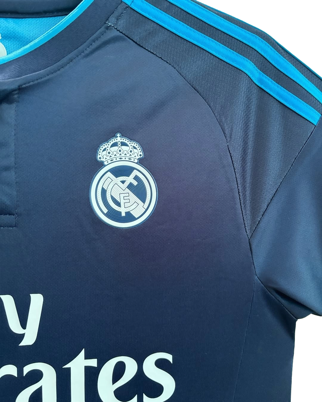 Real Madrid 2015/16 Away