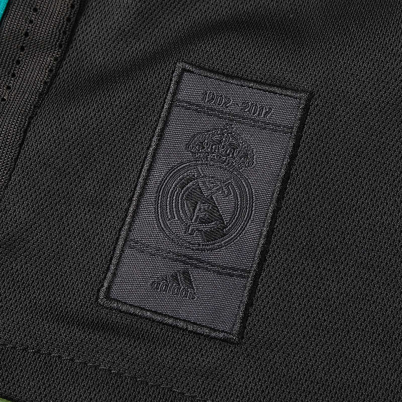 Real Madrid 2017/18 Away