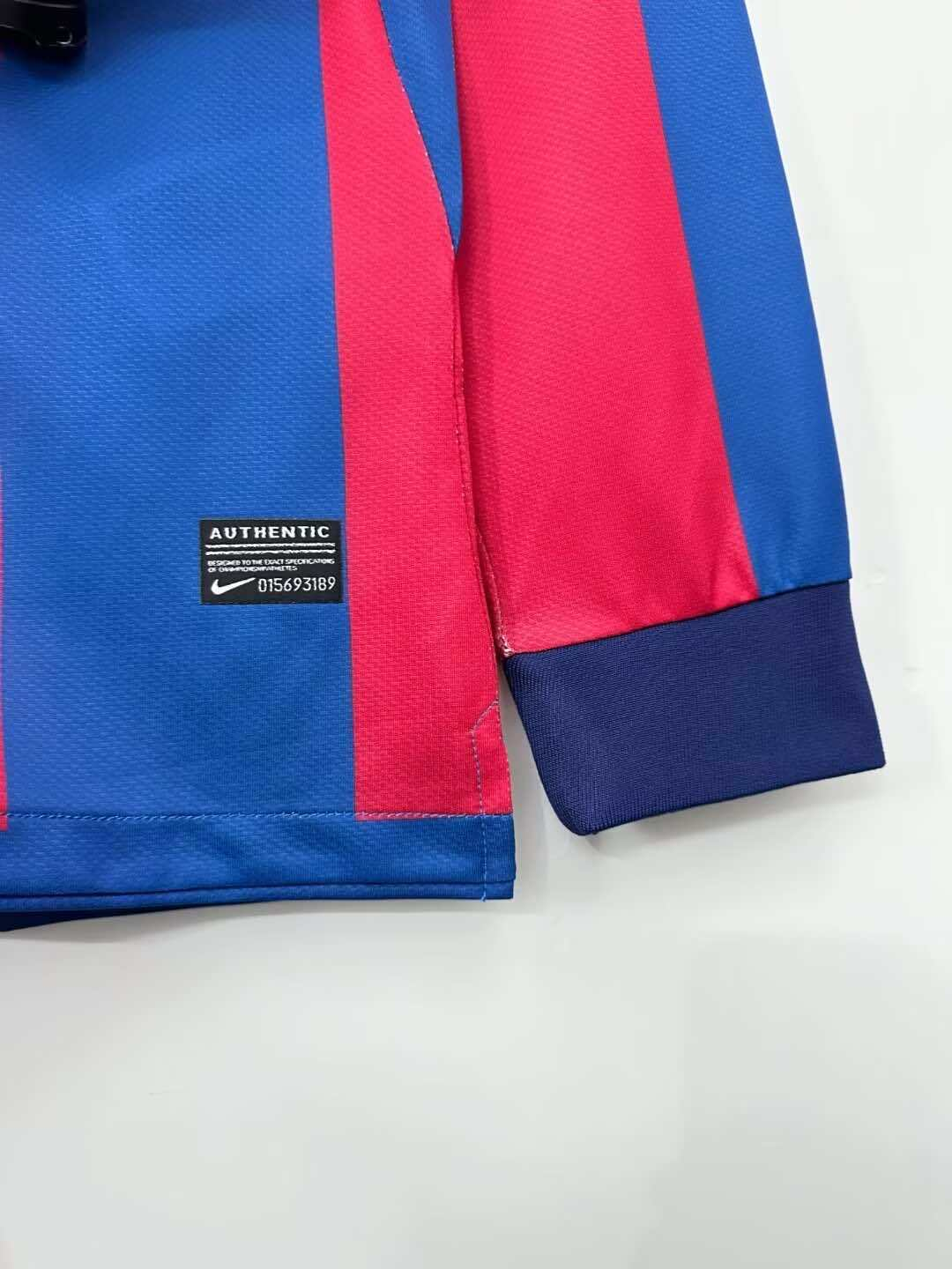 Barcelone 2010-2011 Home Long Sleeved